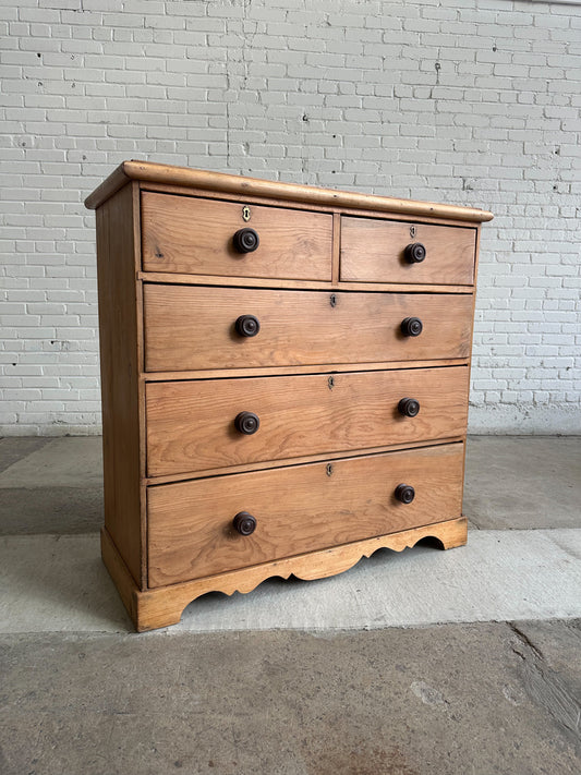 Antique Pine English Chest of Drawers with Scalloped Skirt, c. 1880