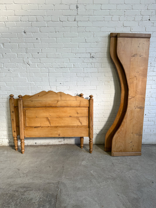 Wide Antique Pine Sleigh Bed c. 1890