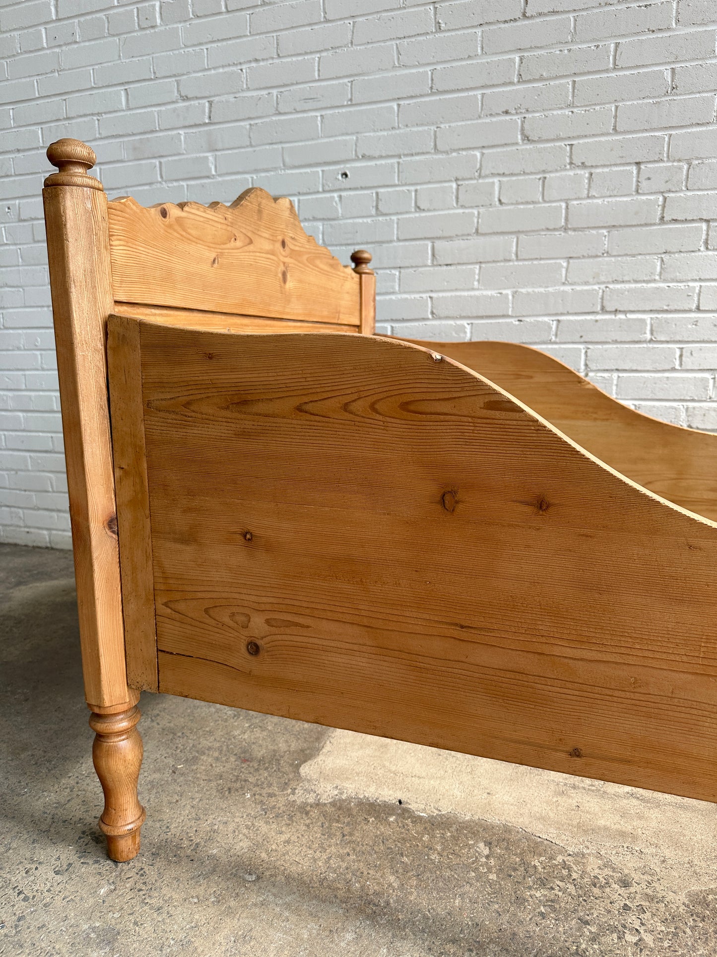 Antique Pine Sleigh Bed with Scalloping c. 1880