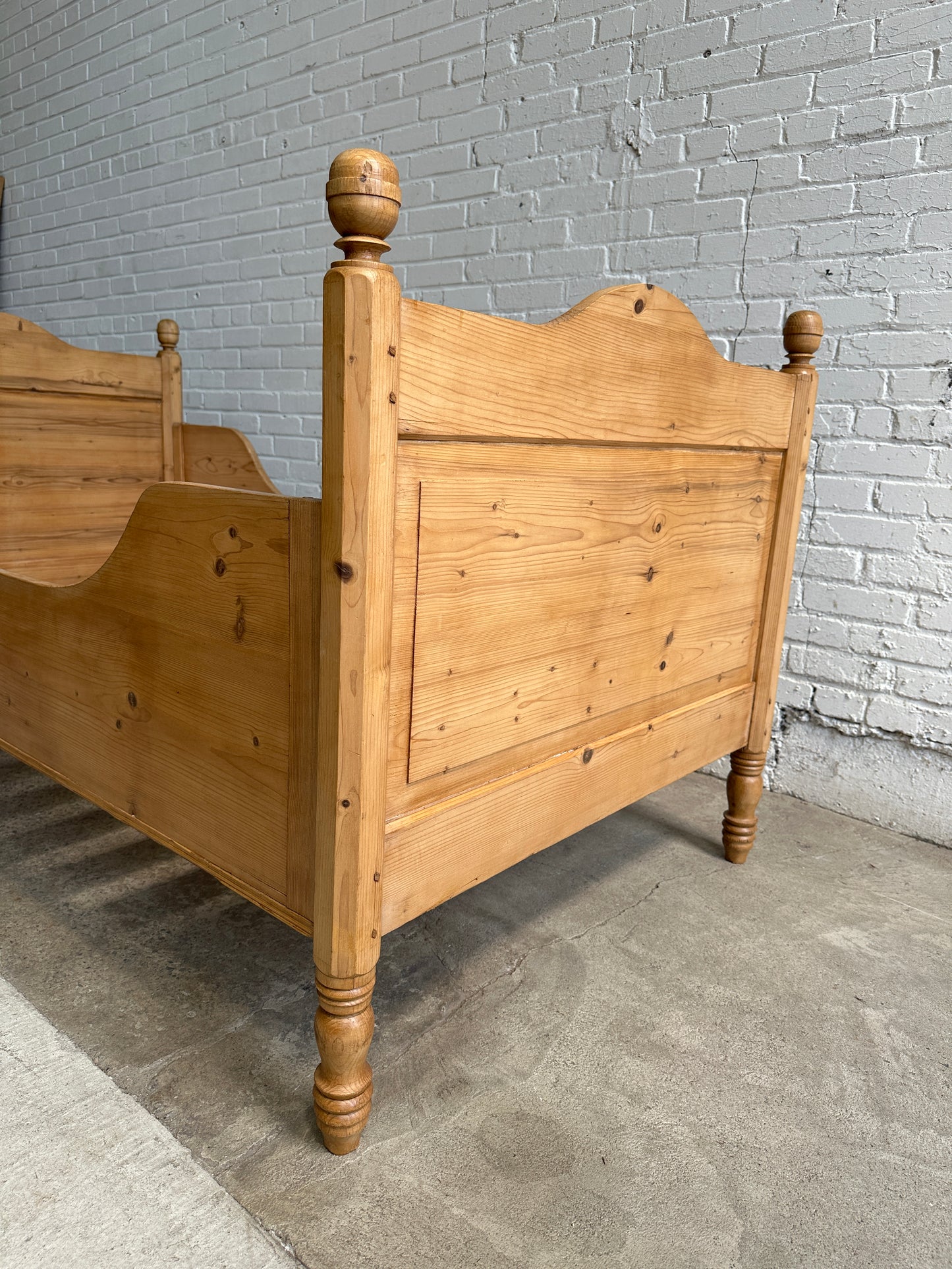 Antique Pine Sleigh Bed c. 1910